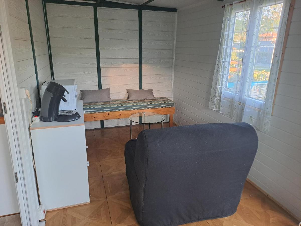 Chalet Pour 5 Personnes Equipe Sur Emplacement Privatif Dans Camping 4 Etoiles Appartenant Et Gere Par Un Particulier Ξενοδοχείο Foix Εξωτερικό φωτογραφία