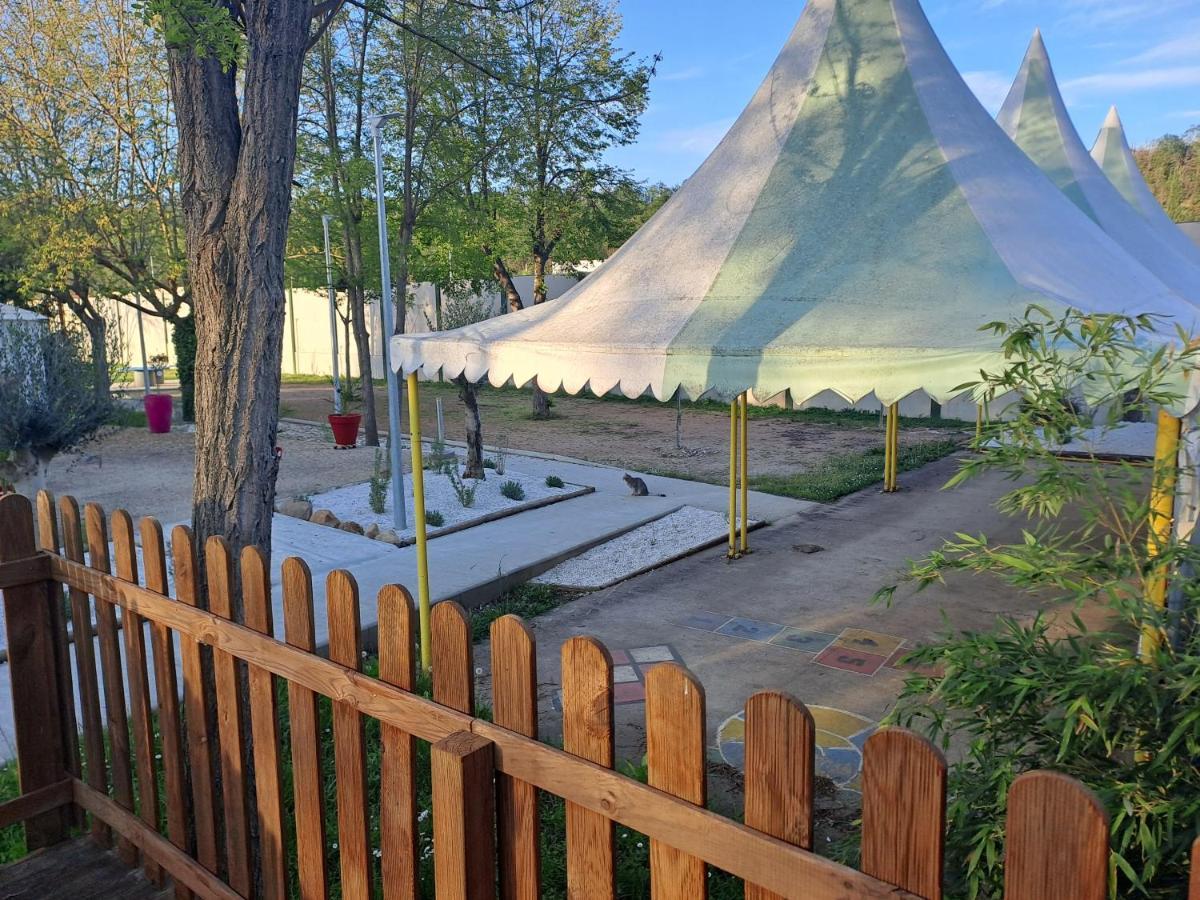 Chalet Pour 5 Personnes Equipe Sur Emplacement Privatif Dans Camping 4 Etoiles Appartenant Et Gere Par Un Particulier Ξενοδοχείο Foix Εξωτερικό φωτογραφία